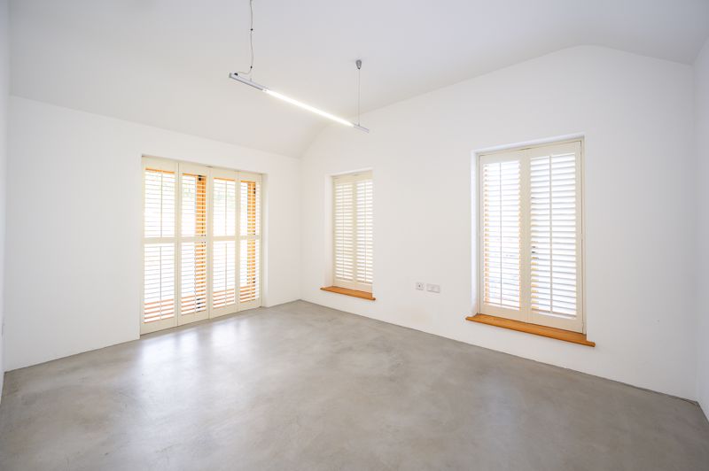 Downstairs Bedroom/Reception Room- click for photo gallery